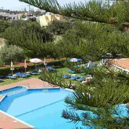 Nikos 4*