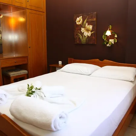 Aparthotel Nikos